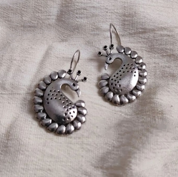 NIKETAM Jewelry - EARRINGS